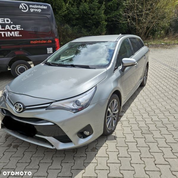 Toyota Avensis 2.0 D-4D Prestige - 6