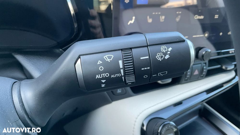 Lexus Seria NX 450h+ AWD CVT PHEV Luxury - 29