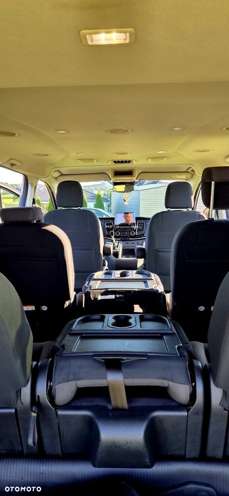 Ford Tourneo Custom - 9