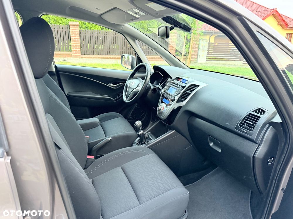 Hyundai ix20 - 12