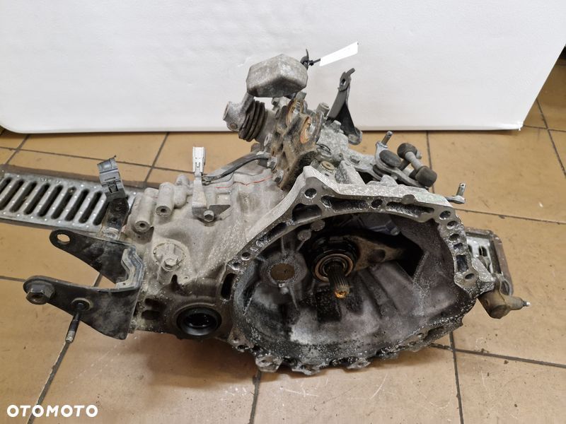 toyota auris 1 i 1.6 b skrzynia biegów manual valvematic 6b 1zr-e12u - 1