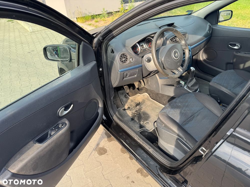 Renault Clio 1.2 16V Expression - 8