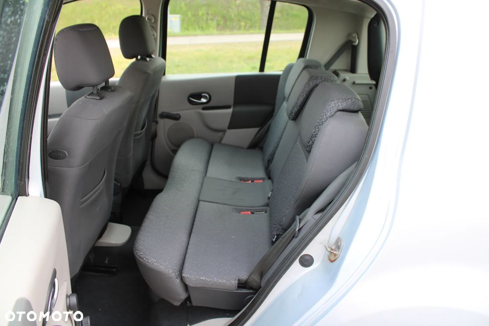Renault Modus - 21