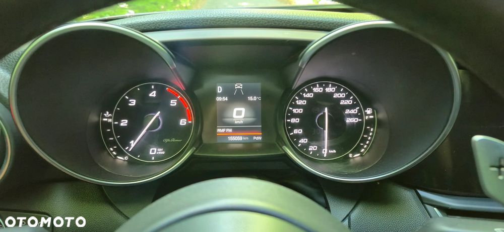 Alfa Romeo Giulia 2.2 D Turbo - 9