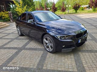 BMW Seria 3 320d xDrive Sport-Aut Sport Line