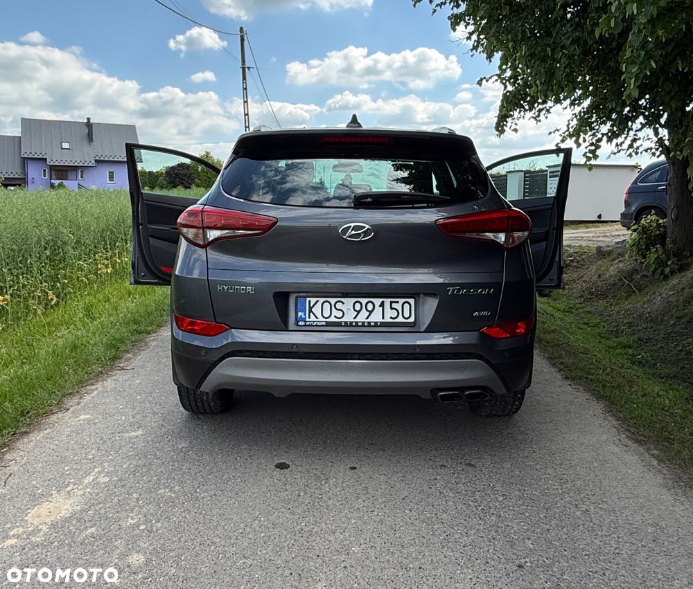 Hyundai Tucson 2.0 CRDI Comfort 4WD - 6
