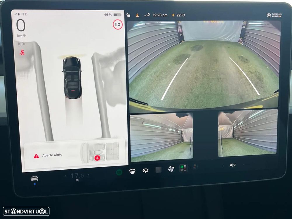 Tesla Model Y RWD - 10