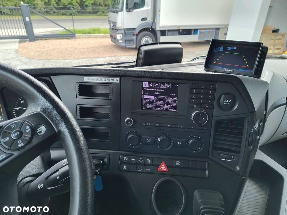 Mercedes-Benz Antos 1827 EURO6 - 17