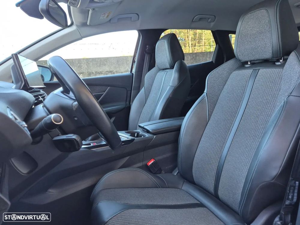 Peugeot 3008 - 17