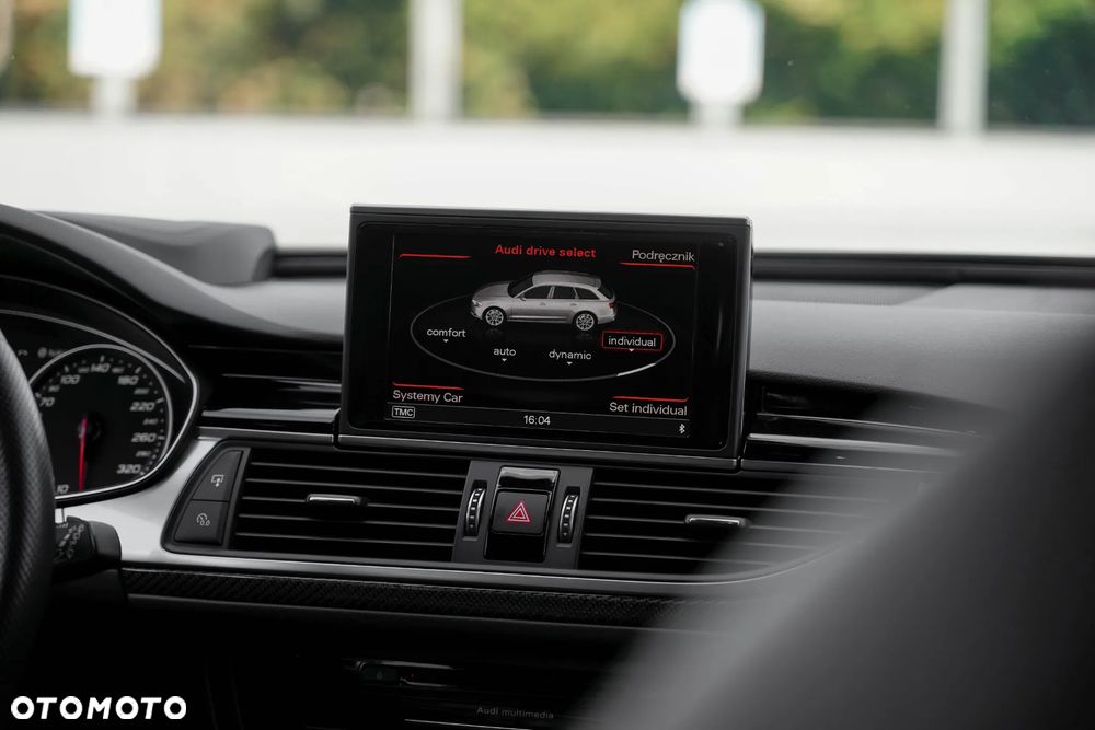 Audi RS6 Standard - 25
