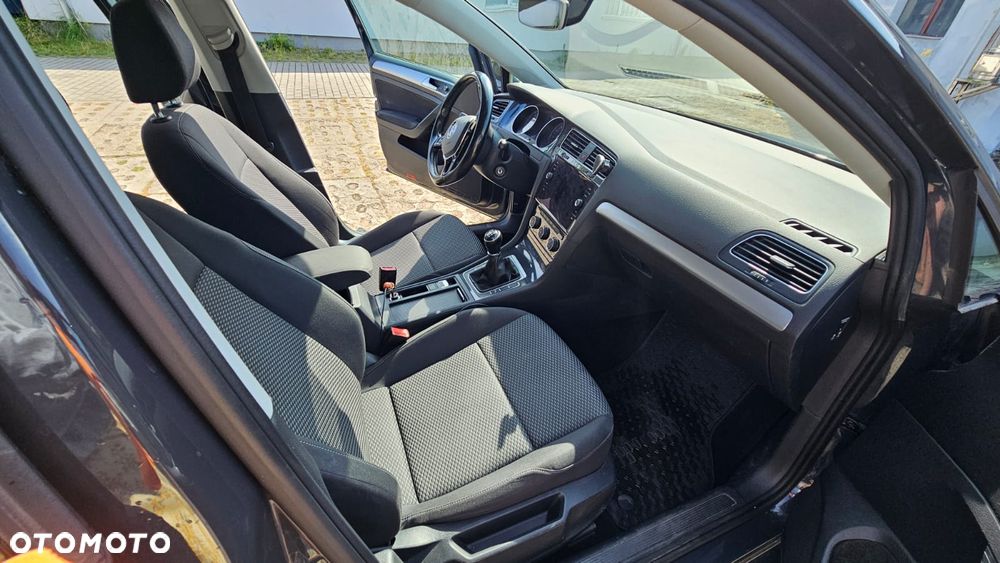 Volkswagen Golf 1.0 TSI Trendline - 21