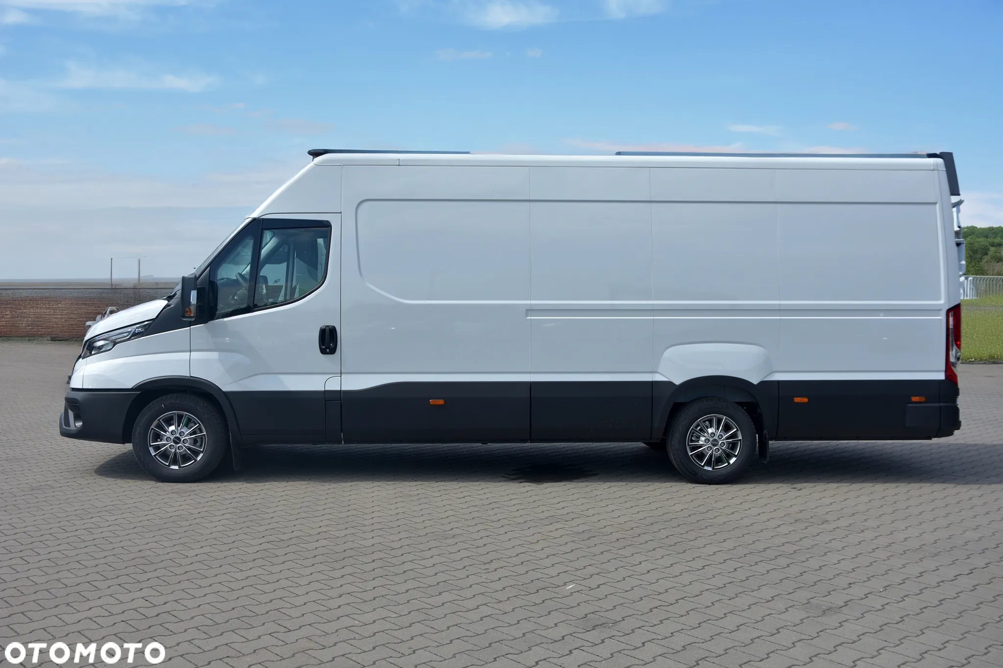 Iveco Daily 35S18 180KM 16m3 - 3