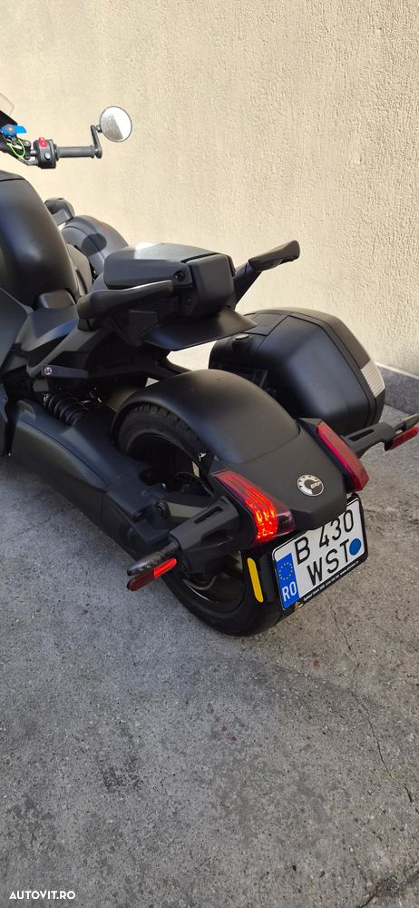 Can-Am Ryker 900 - 6