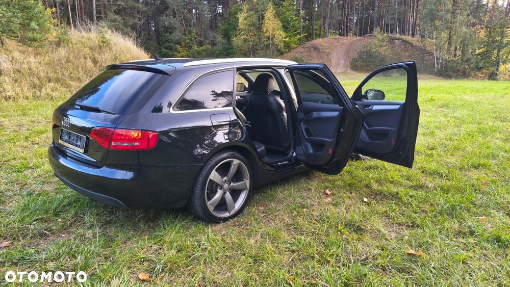 Audi A4 Avant - 16