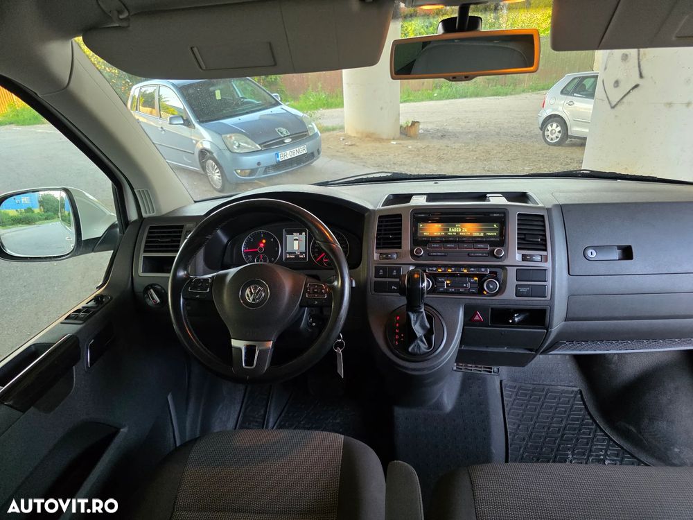 Volkswagen Caravelle - 27