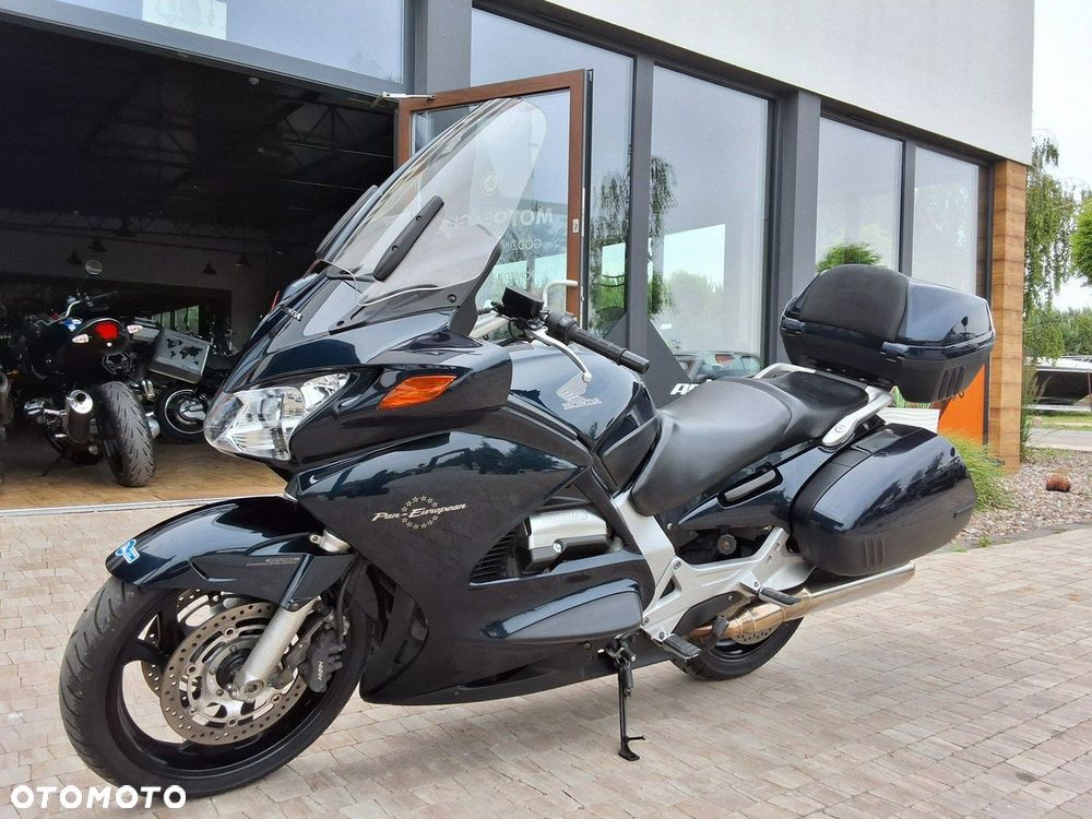 Honda ST - 3