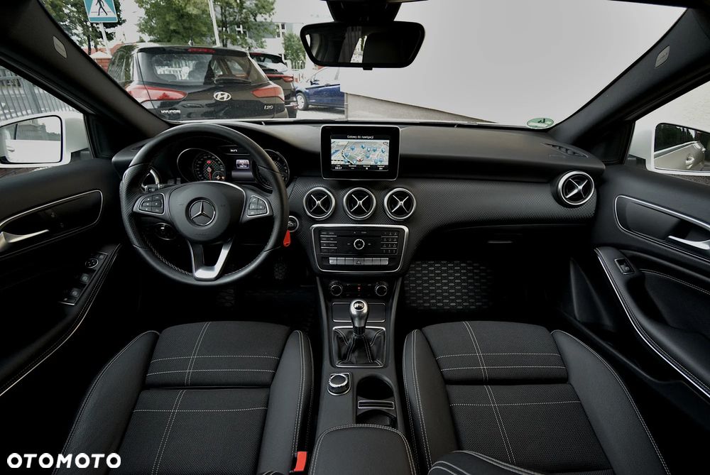 Mercedes-Benz Klasa A 180 (BlueEFFICIENCY) Urban - 14