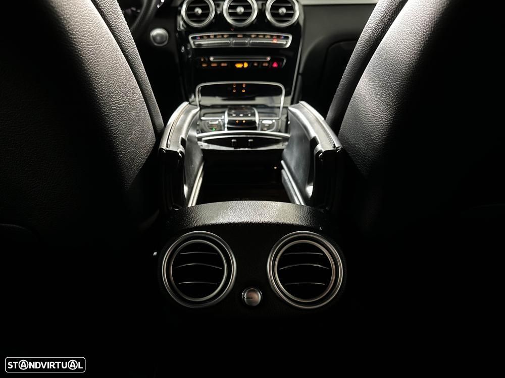 Mercedes-Benz GLC 220 d 4Matic 9G-TRONIC AMG Line - 27