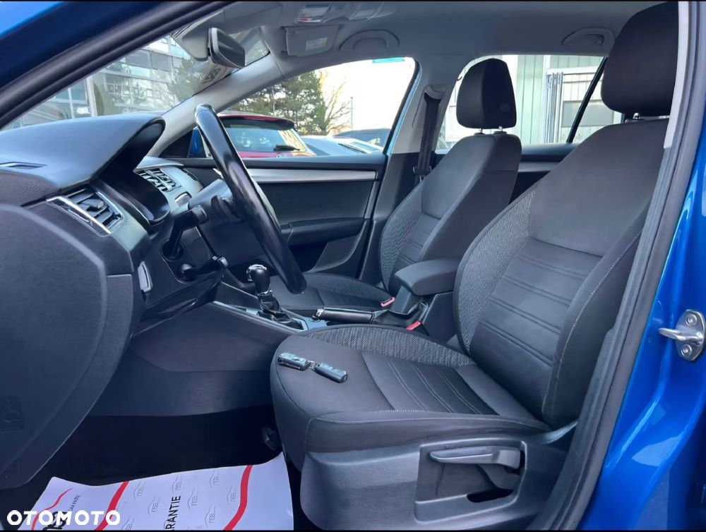 Skoda Octavia 1.8 TSI 4x4 Clever DSG - 5
