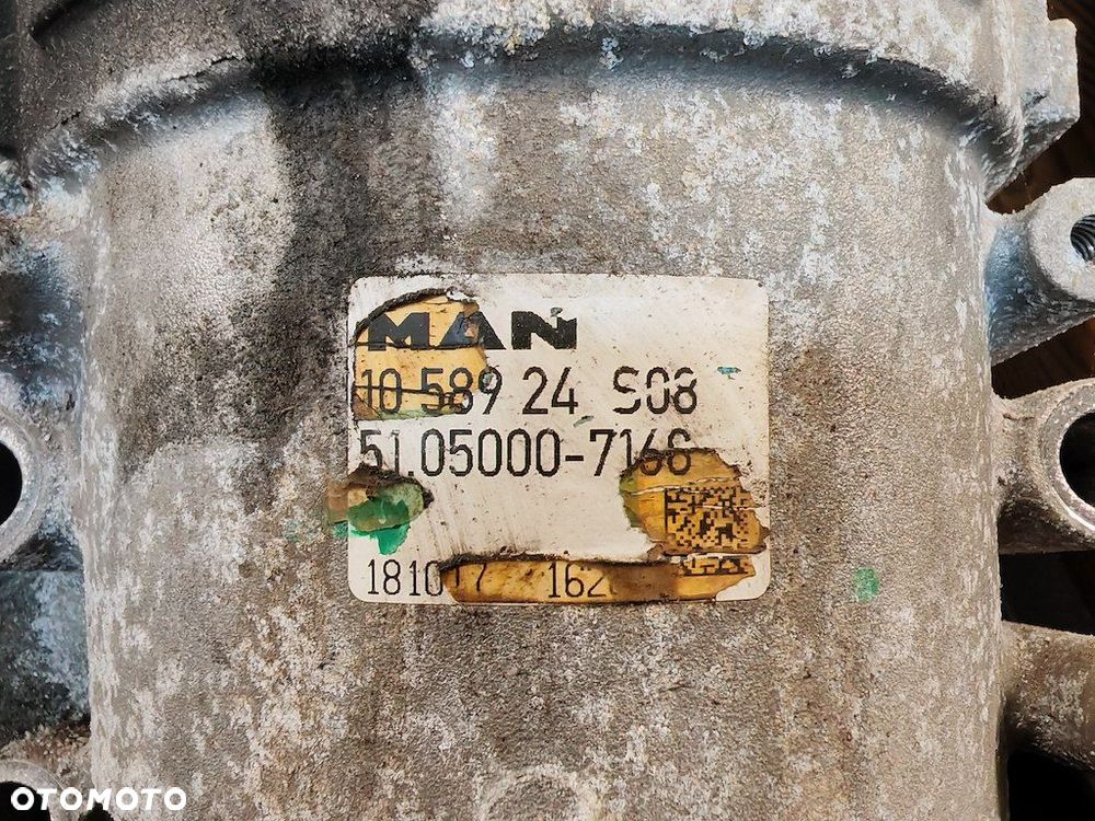 PODSTAWA FILTRA OLEJU MAN TGX TGM 51050007168 D2676 EURO6 - 2