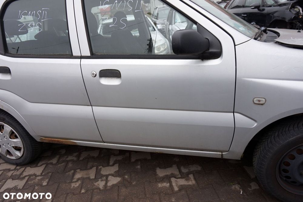 DRZWI PRZEDNIE PRAWE IGNIS II Z2S  SREBRNY SUZUKI 2003-2011 - 4