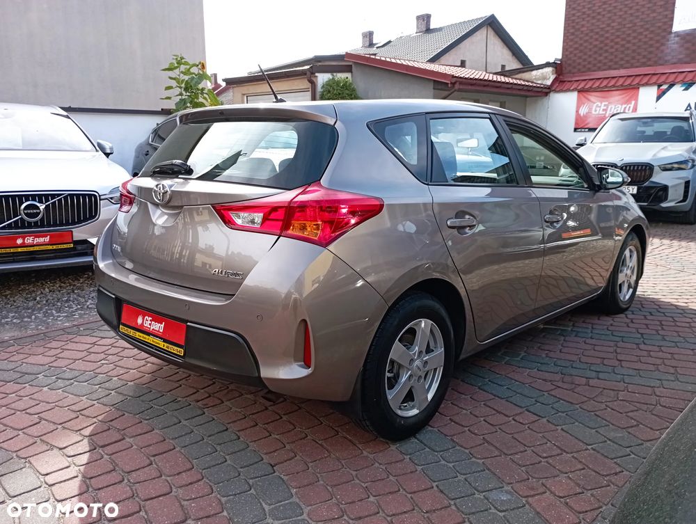 Toyota Auris 1.33 VVT-i Life Comfort - 4