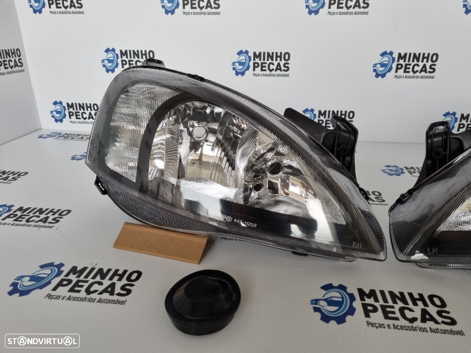 Faróis Opel Corsa C Fundo Preto - 6
