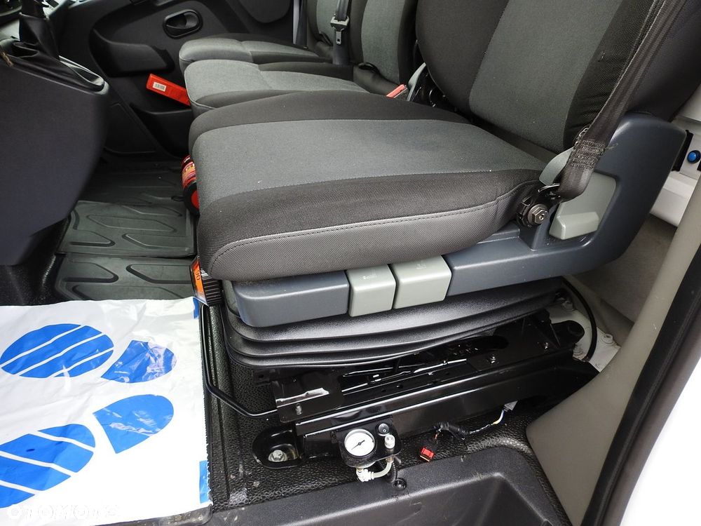 Renault MASTER PLANDEKA 10 PALET WEBASTO TEMPOMAT KLIMATYZACJA LEDY PNEUMATYKA  165KM - 30