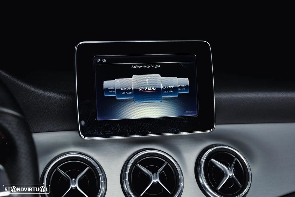 Mercedes-Benz CLA 180 d Shooting Brake AMG Line Aut. - 15