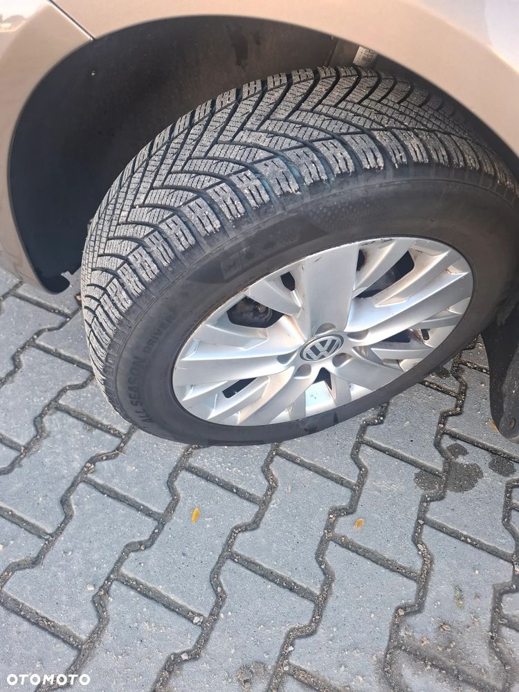 Volkswagen Tiguan - 16