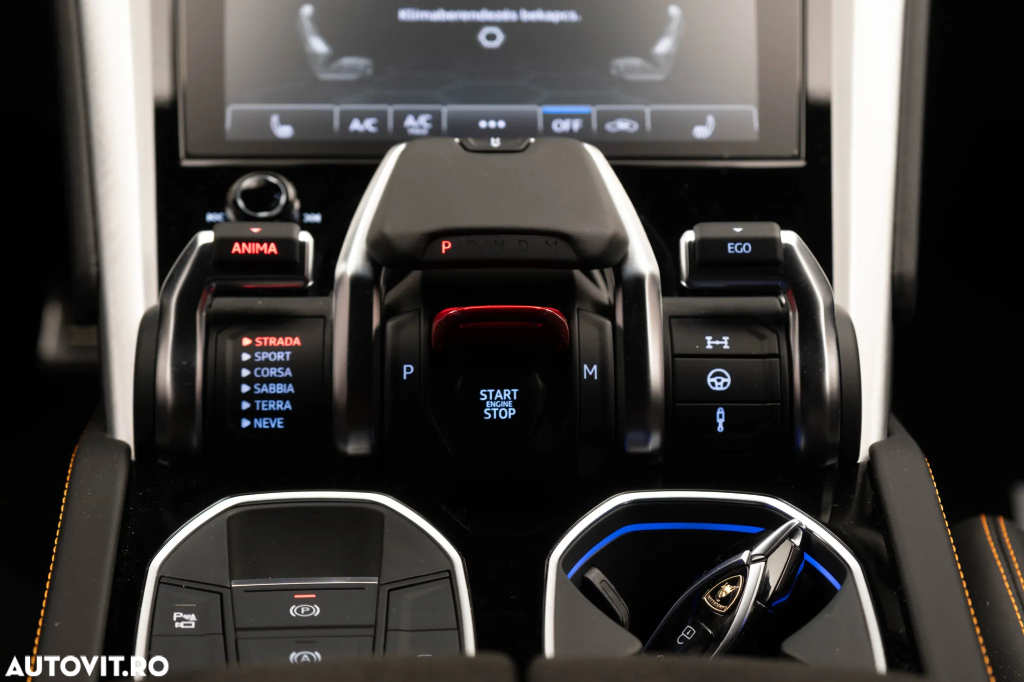 Lamborghini URUS - 13