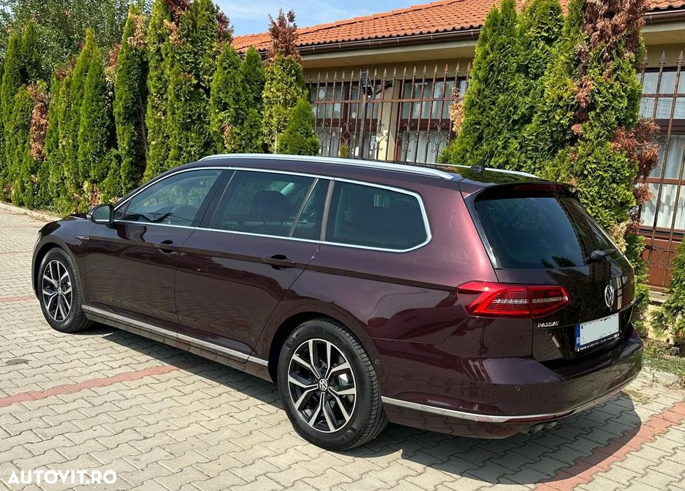 Volkswagen Passat 2.0 TDI DSG 4Motion R Executive - 24