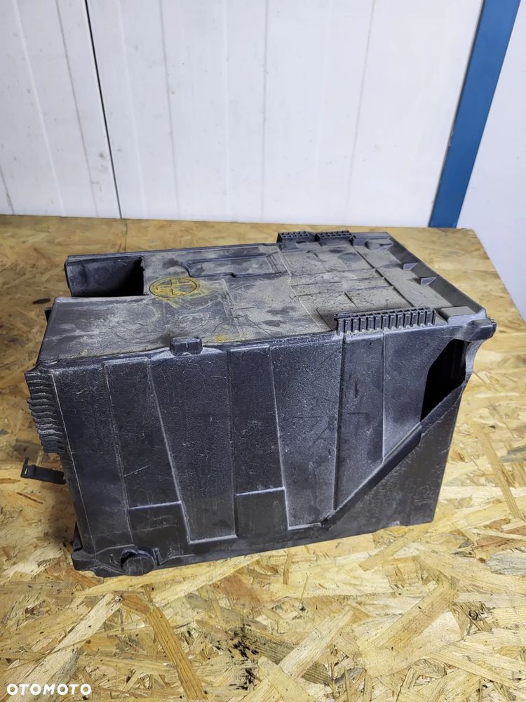 Obudowa akumulatora Peugeot Partner III 3008 I 5008 I - 2