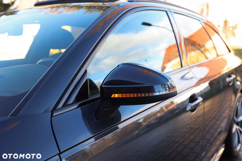 Audi A4 Avant 2.0 TDI DPF clean diesel quattro S tronic S line Sportpaket - 37