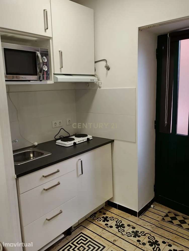 Arrecadação Transformada em Apartamento   PENHA DE FRANÇA- LISBOA - Grande imagem: 5/10
