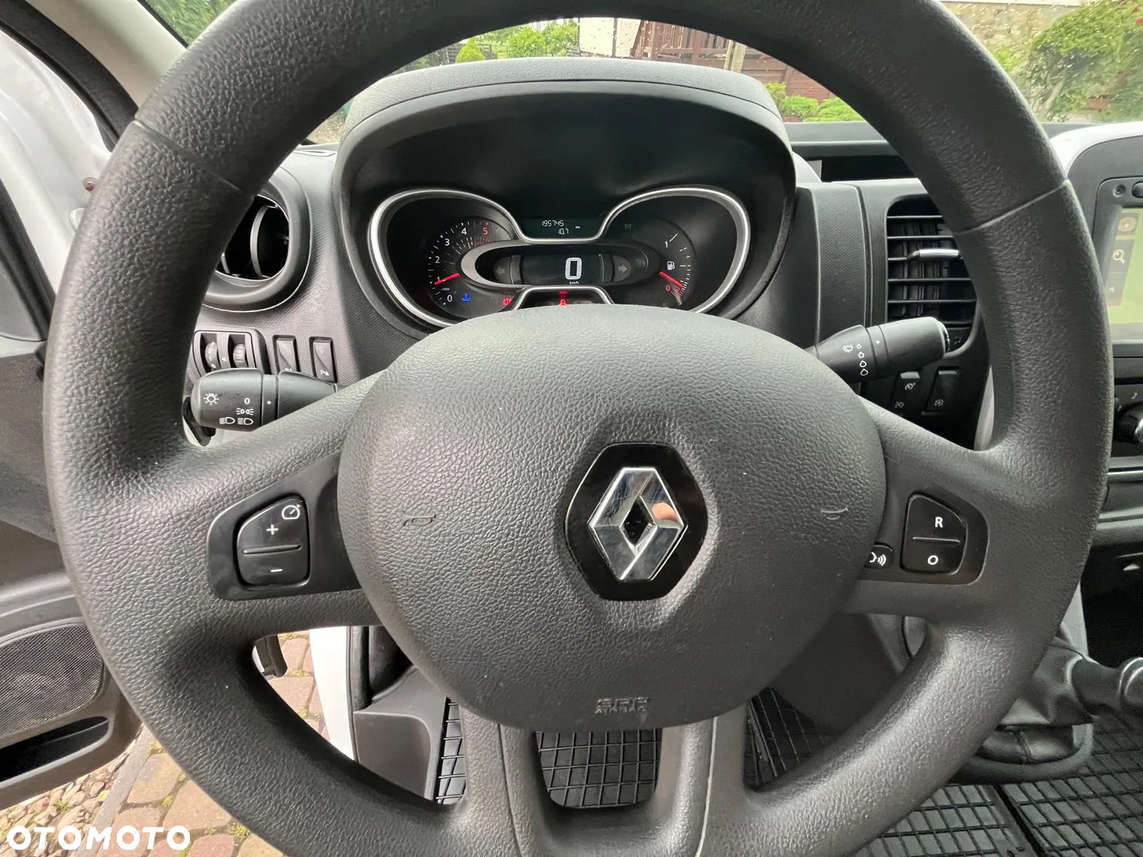Renault Trafic - 18