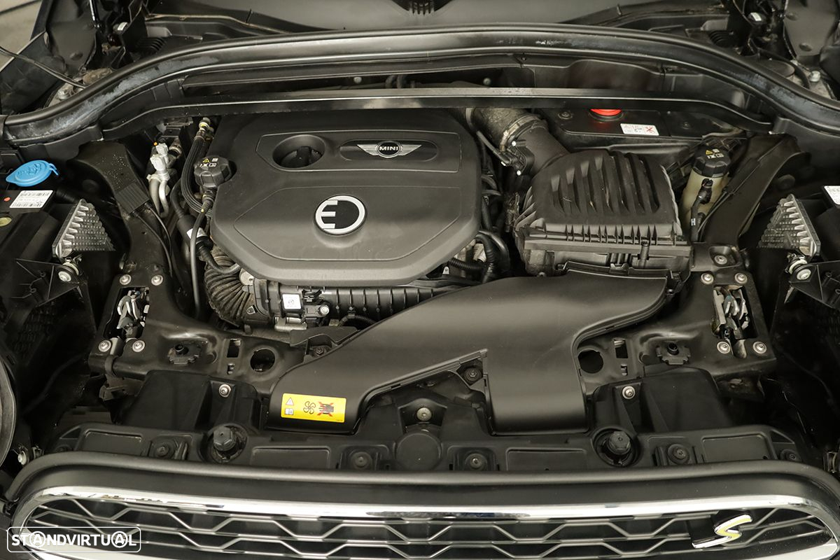 MINI Countryman Cooper SE Premium P. Essential Auto - 24