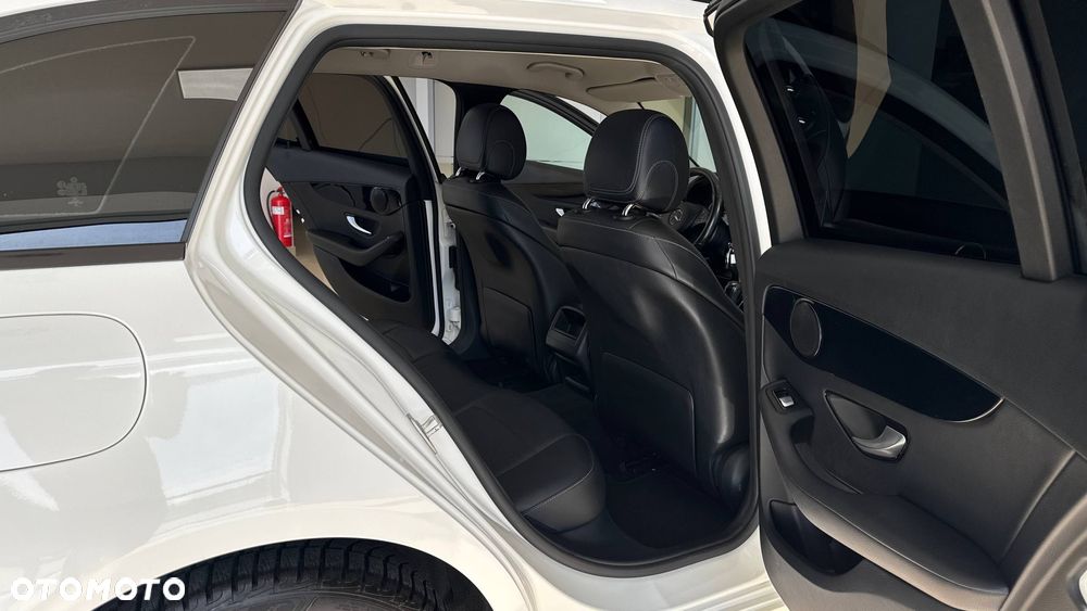 Mercedes-Benz Klasa C 180 (BlueTEC) d - 32