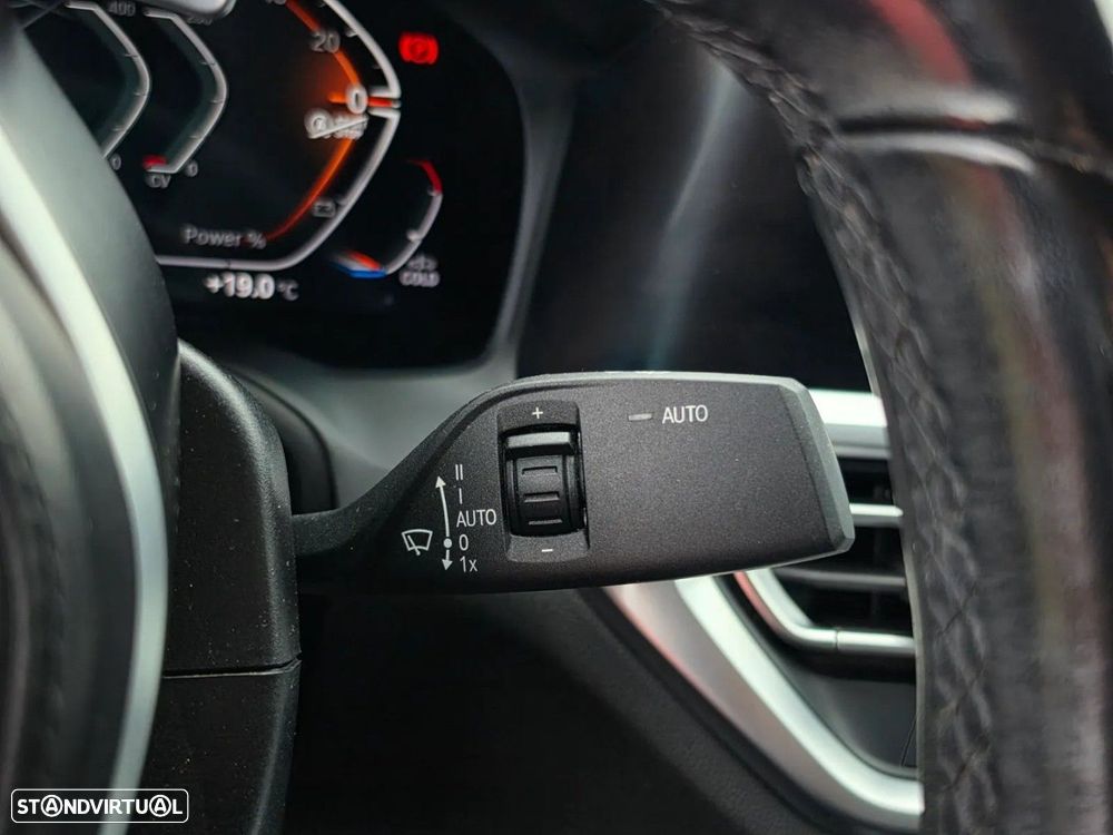BMW 220 d Pack Desportivo M Auto - 20