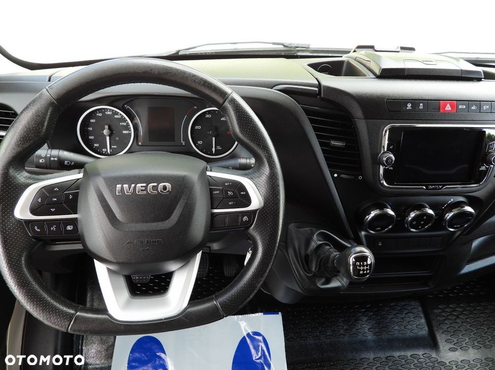 Iveco DAILY 35S18 PLANDEKA 10 PALET WEBASTO TEMPOMAT NAWIGACJA LEDY KLIMATYZACJA  180KM - 31