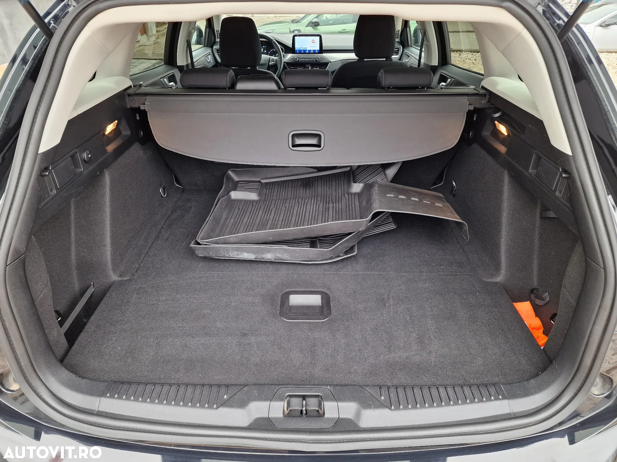 Ford Focus 2.0 EcoBlue Titanium - 20