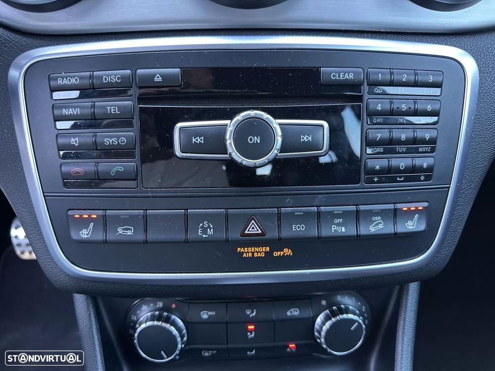 Mercedes-Benz GLA 220 d 4Matic 7G-DCT AMG Line - 33