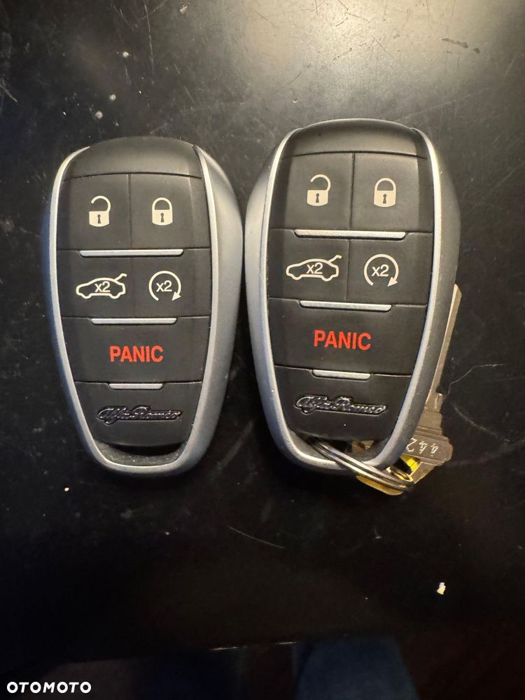 Alfa Romeo Giulia 2.0 Turbo 16V AT8-Q4 Ti - 29