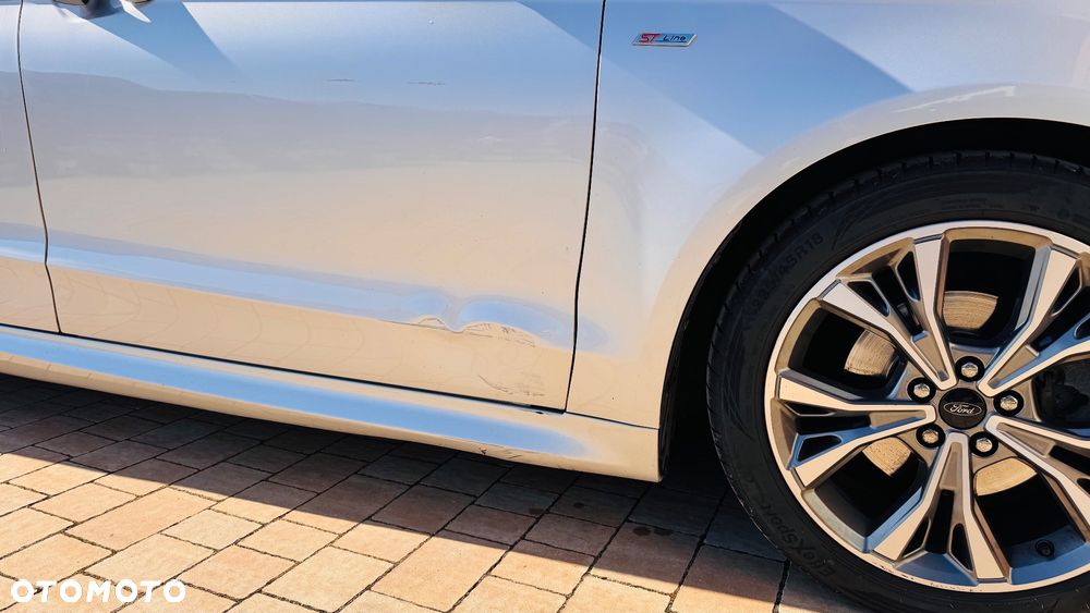 Ford Mondeo 2.0 EcoBlue Titanium - 11