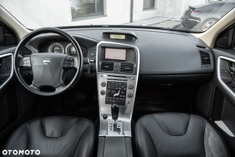 Volvo XC 60 - 6