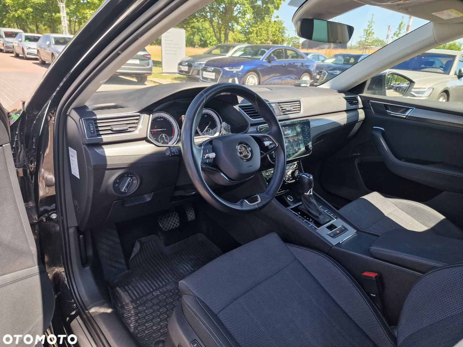 Skoda Superb 2.0 TDI Style DSG - 11