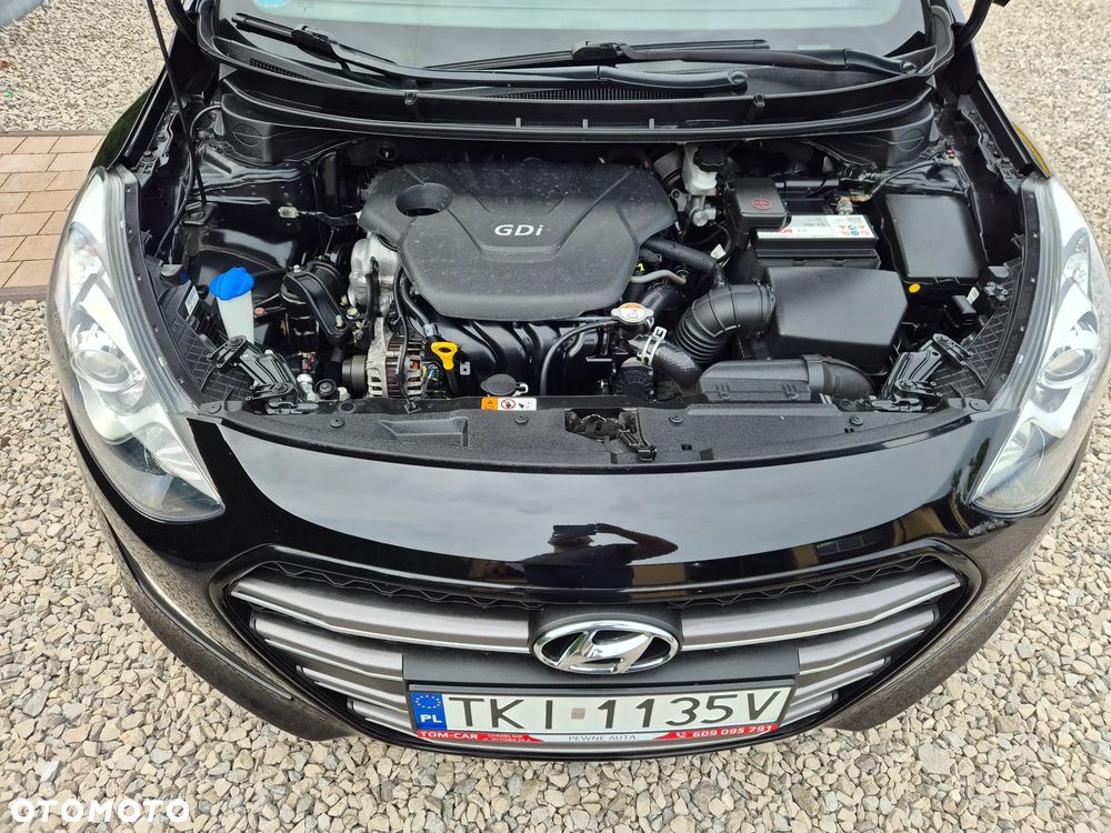 Hyundai i30 blue Kombi 1.6 GDi Passion - 30
