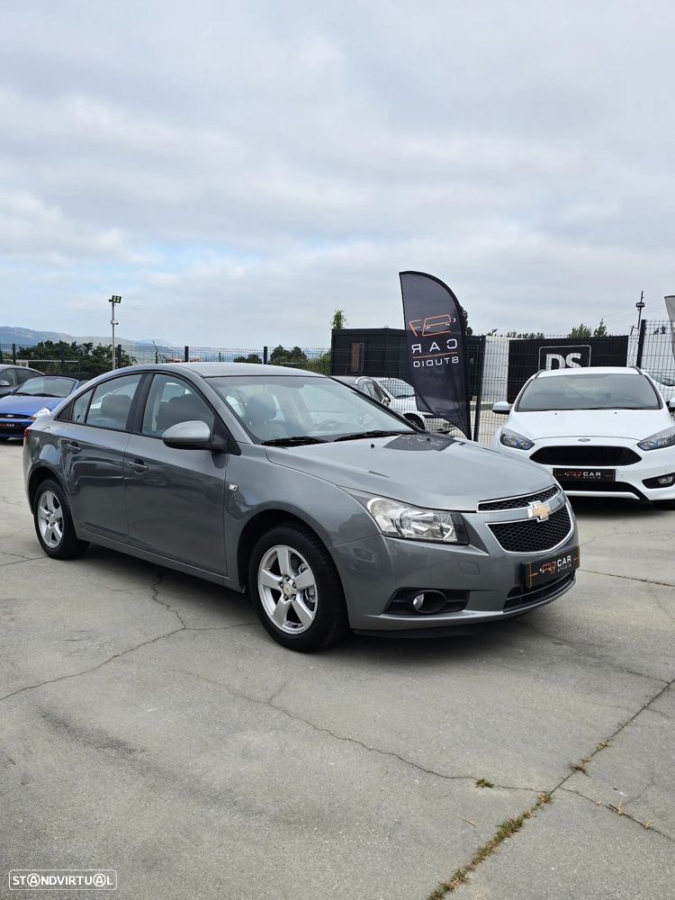 Chevrolet Cruze 1.6 LS - 17