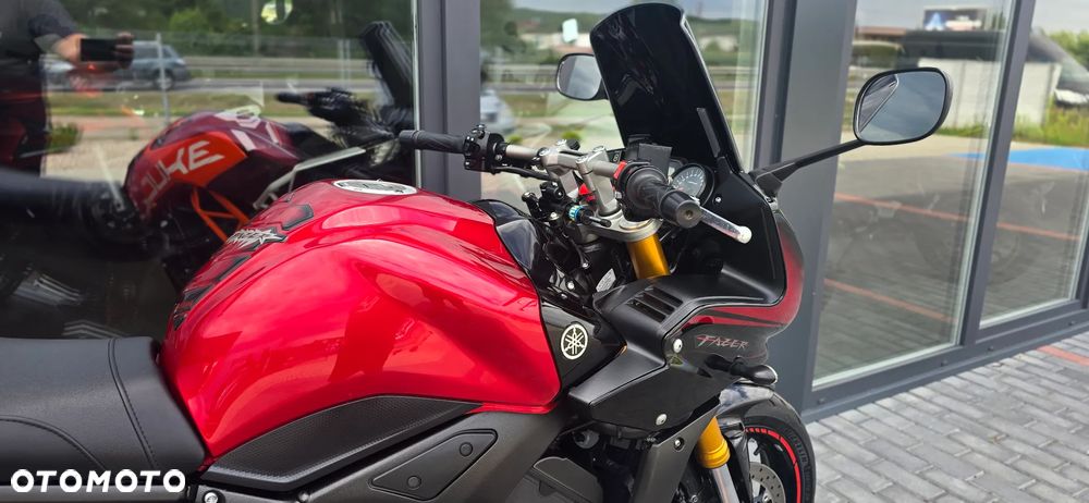 Yamaha FZ - 16
