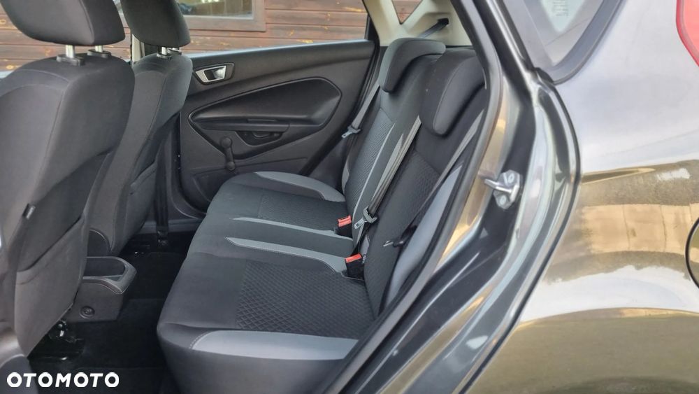Ford Fiesta - 16